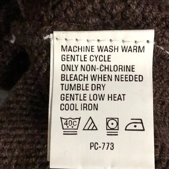 ARROW TALL MAN SWEATER - Picture 9 of 10